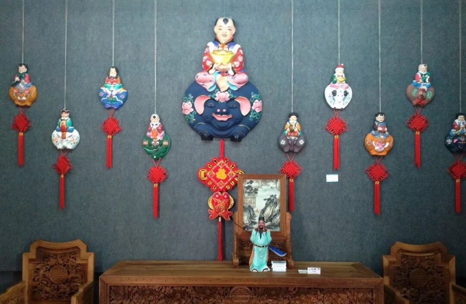 非遗泥塑传承人指尖翻花样 期"唤醒"天水"瓜娃娃"