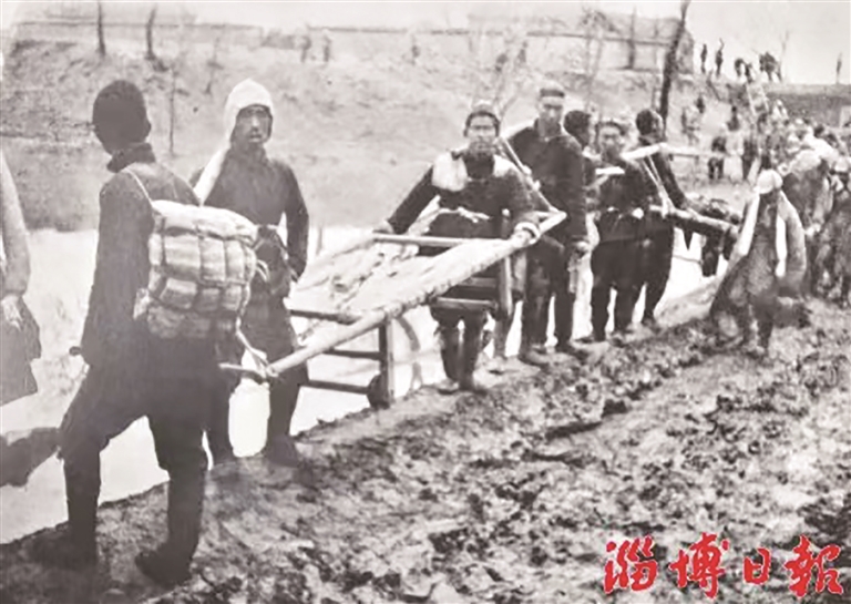 支前群众奔赴周村前线