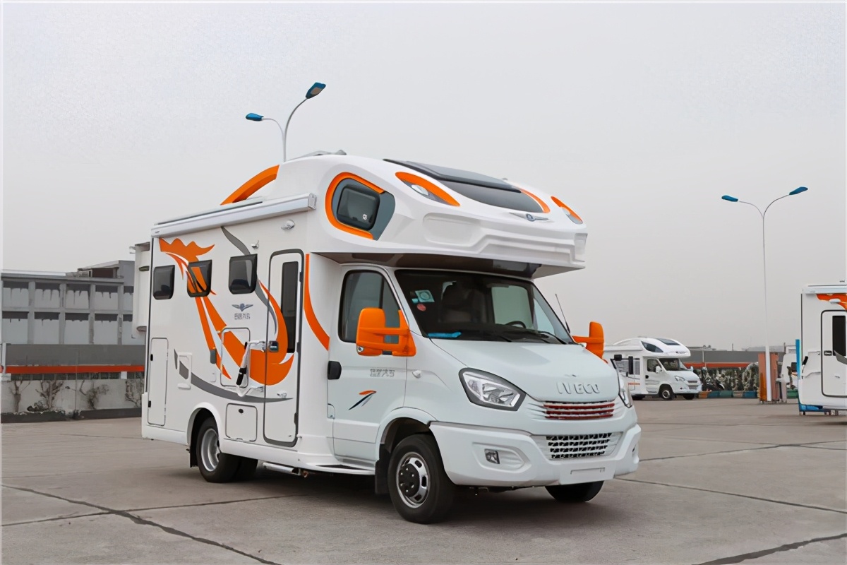 旌航房车最热销车型,巍浩双拓展房车