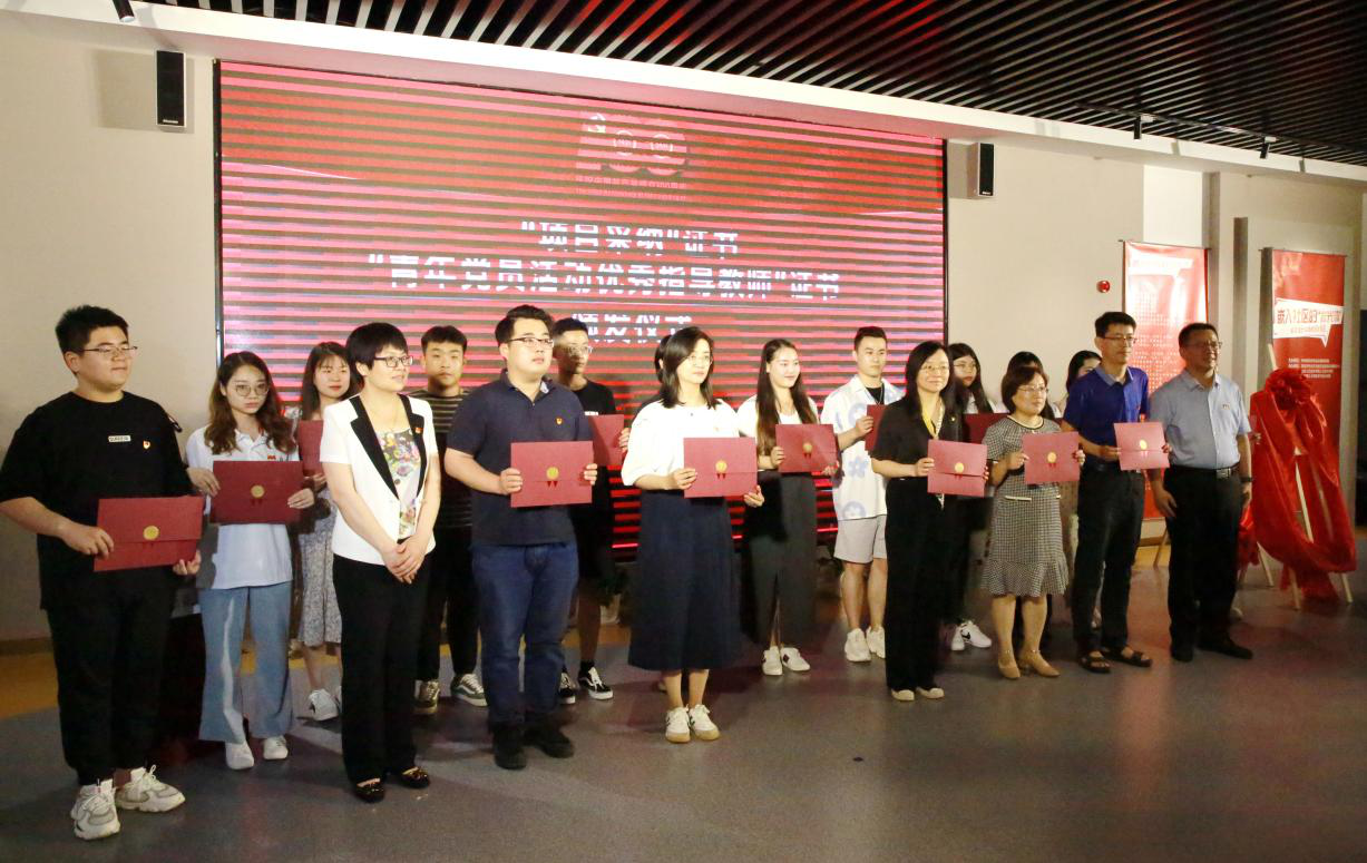 市北区党建引领基层治理 “嵌入社区的发光体”社会设计工作坊项目联展暨青年党员主题党日活动举行