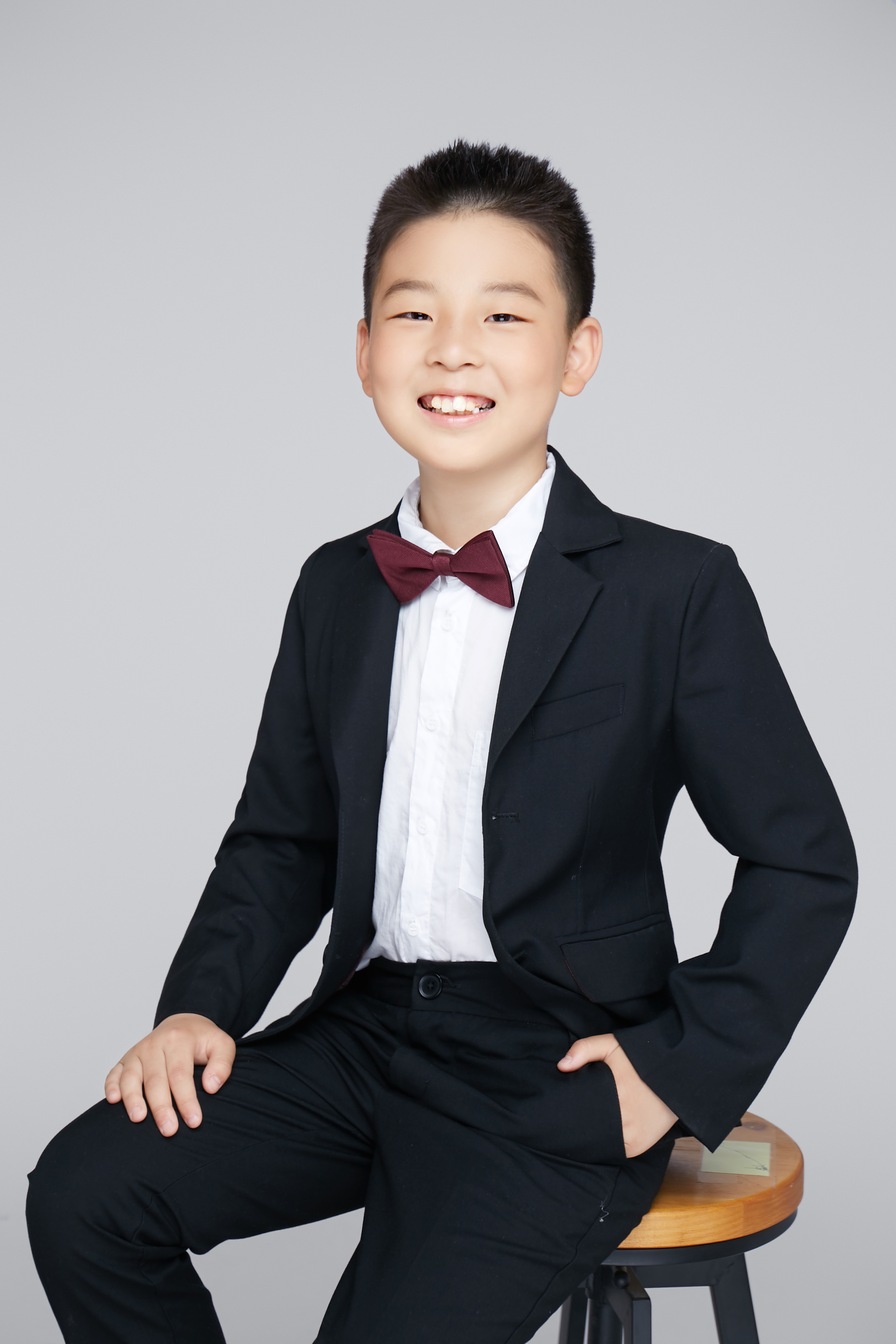 第五届亚太未来星艺术展演青岛地区形象代言人林奕澄