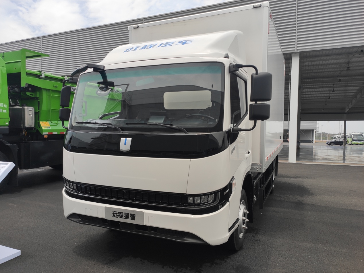 吉利新能源商用车全新亮相上市首日签下5500台大单