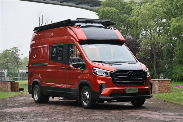 瑞弗启界R600房车，小顶也有大空间    