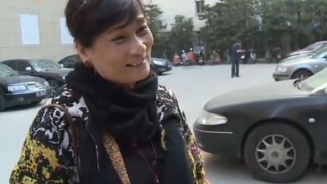 陈立夫的小儿媳前往陈立夫故居游玩，谈笑间透露出几十年前的生活场景