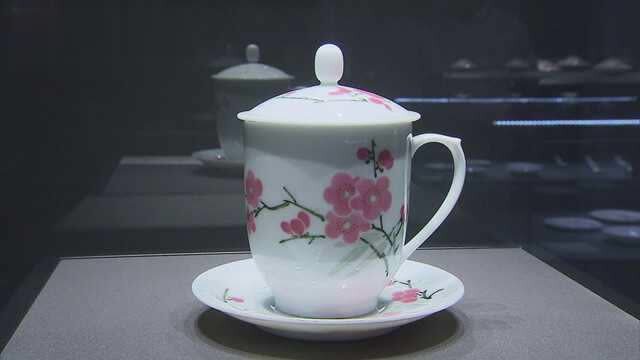 红色官窑"7501瓷"惊艳亮相