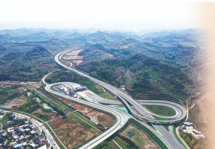甘肃首条PPP高速公路项目—两徽高速 新甘肃·甘肃经济日报记者 瞿娟 摄