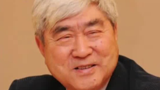 飞船落地以后，断伞的指令谁来发？