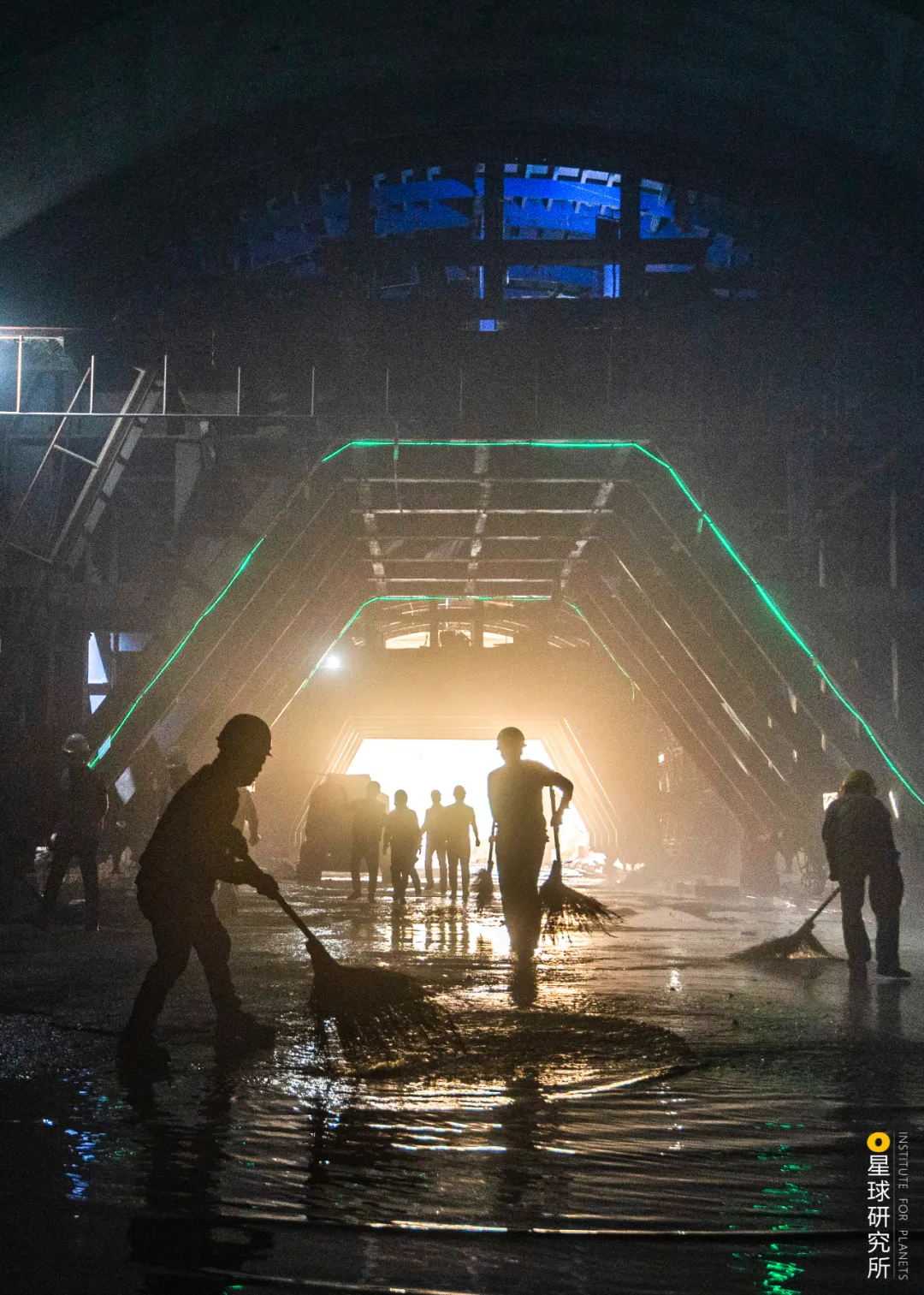 ����̨�庣Ͽ�ķ羰��ƽ̶�����