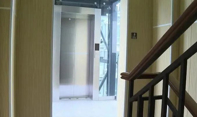 武进这个小区的加装电梯正式交付
