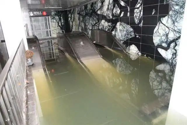 subway nyc flood
