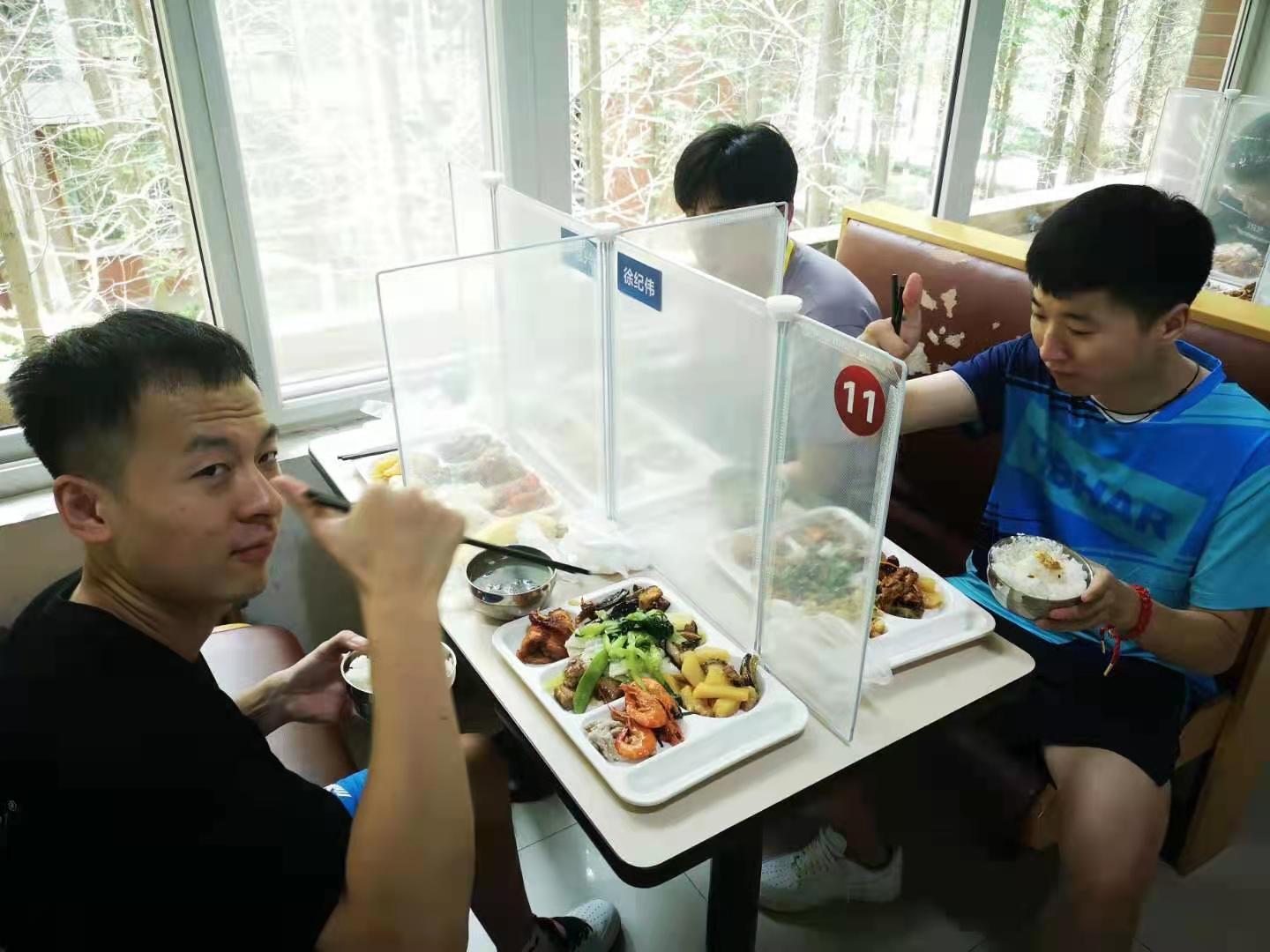 第十四届全国学生运动会乒乓球竞赛运动员入驻青岛职业技术学院