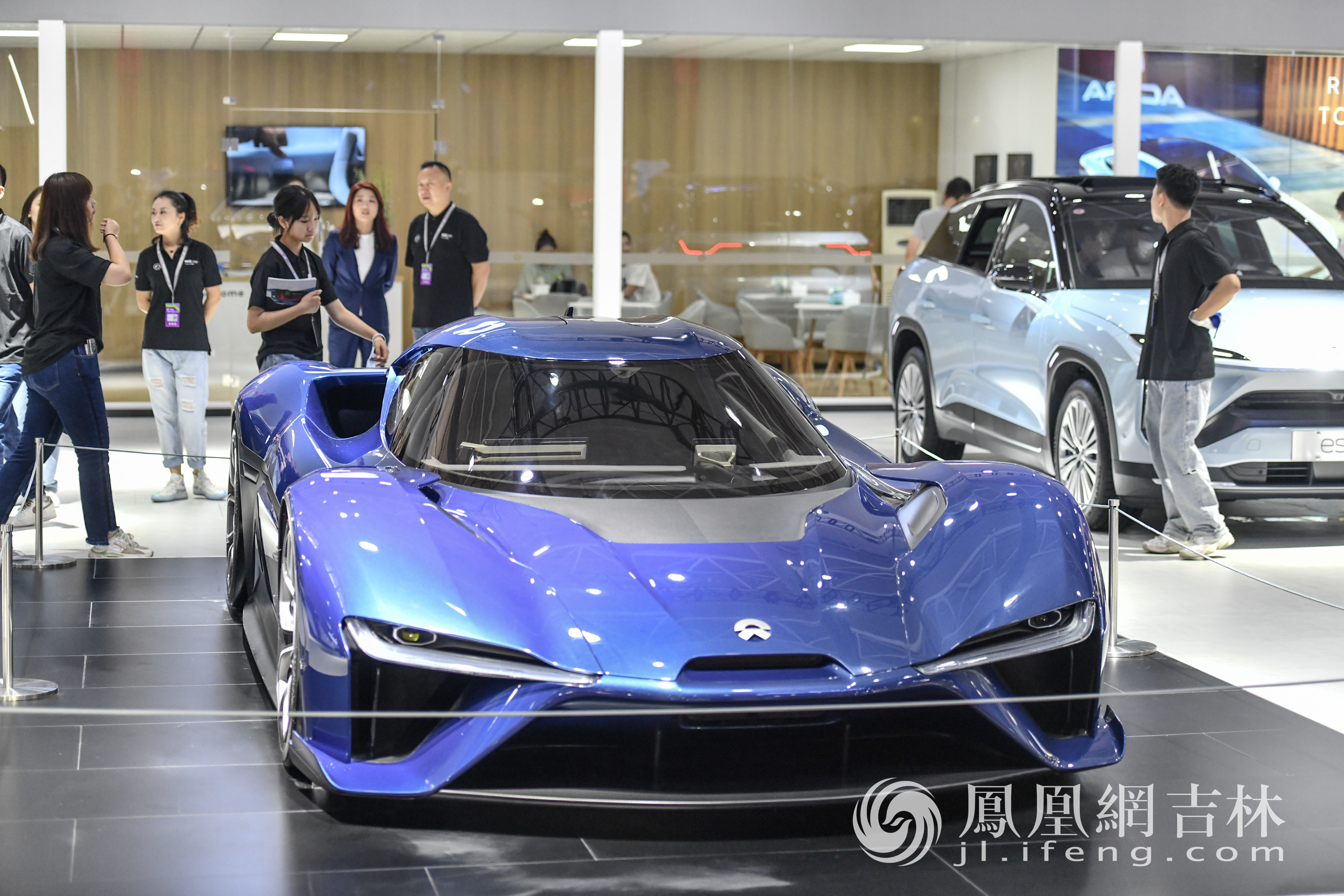 第18届中国（长春）国际汽车博览会展出的汽车。梁琪佳摄