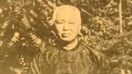 1913年康有为结束16年的流亡生活，在上海创办《不忍》杂志