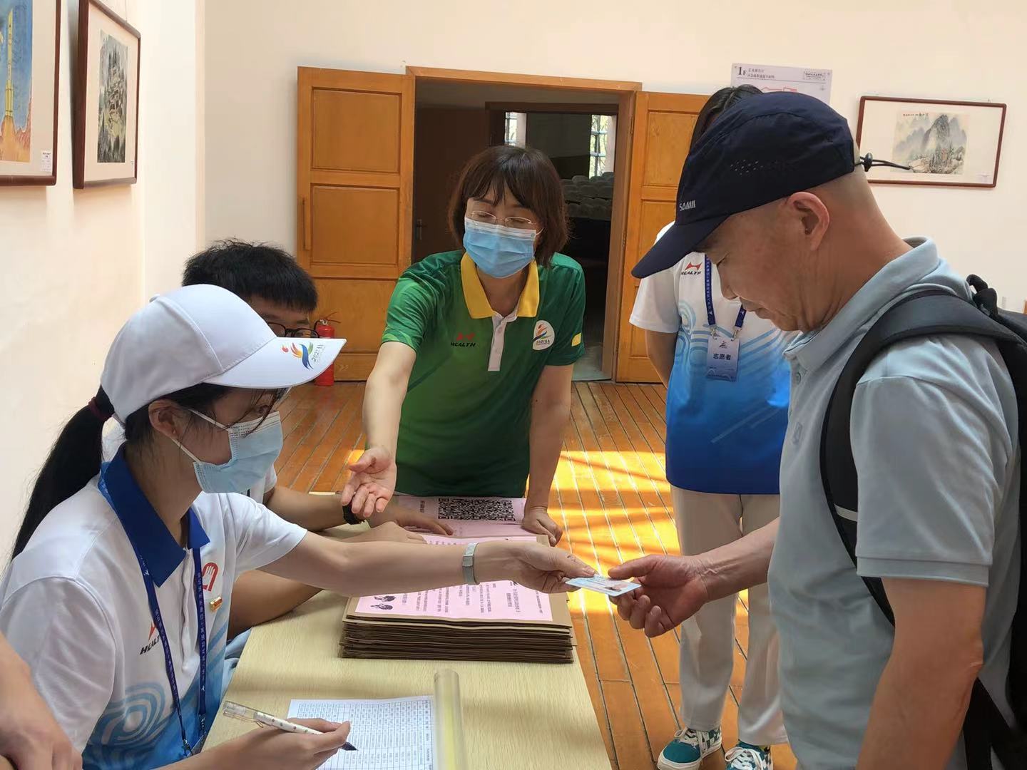 第十四届全国学生运动会乒乓球竞赛运动员入驻青岛职业技术学院