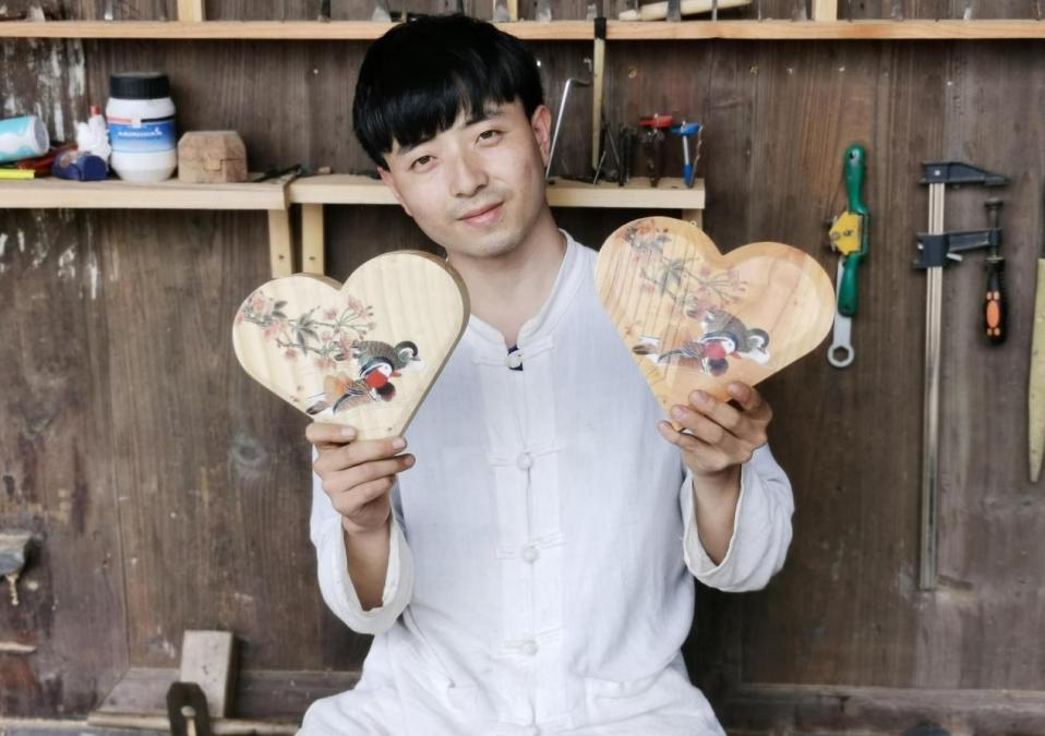 90后木匠安旭,专注传统手艺,活出心中所向__凤凰网