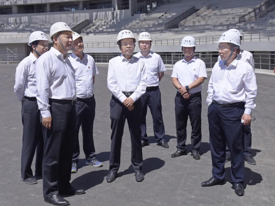 榆林市常务副市长李博,政法委书记张守华,陕西建工副总经理刘小强