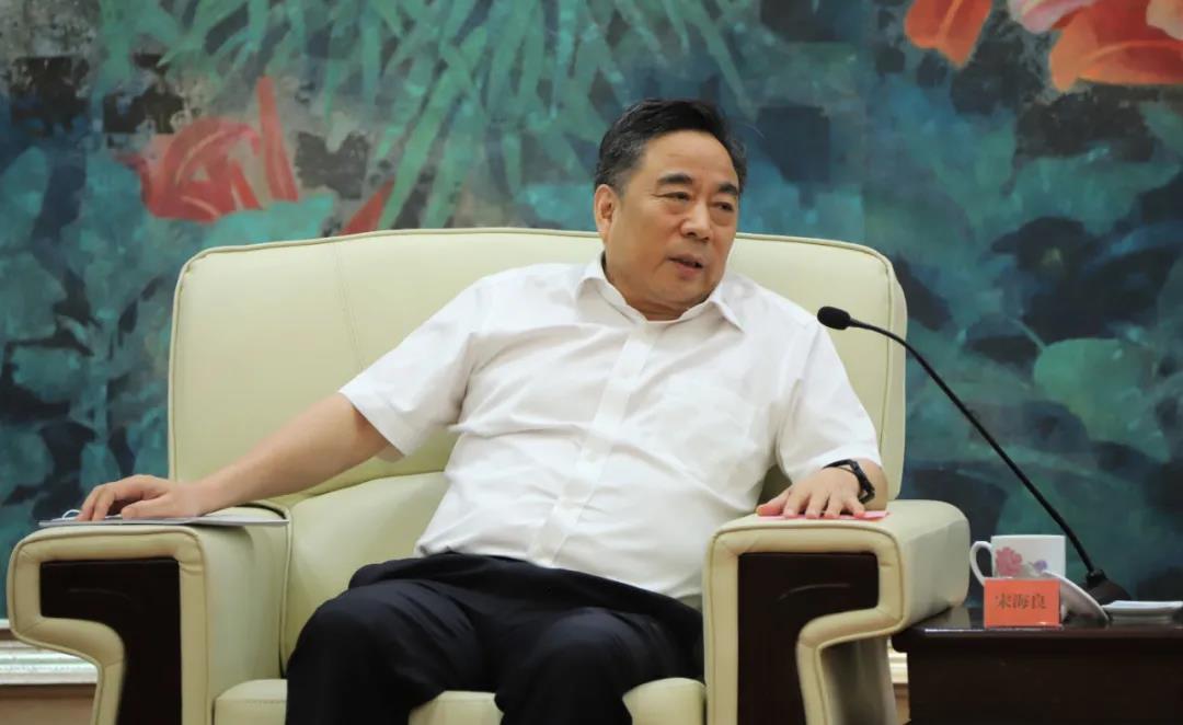 杨维俊晤中国能建董事长：携手共推合作项目早日投产