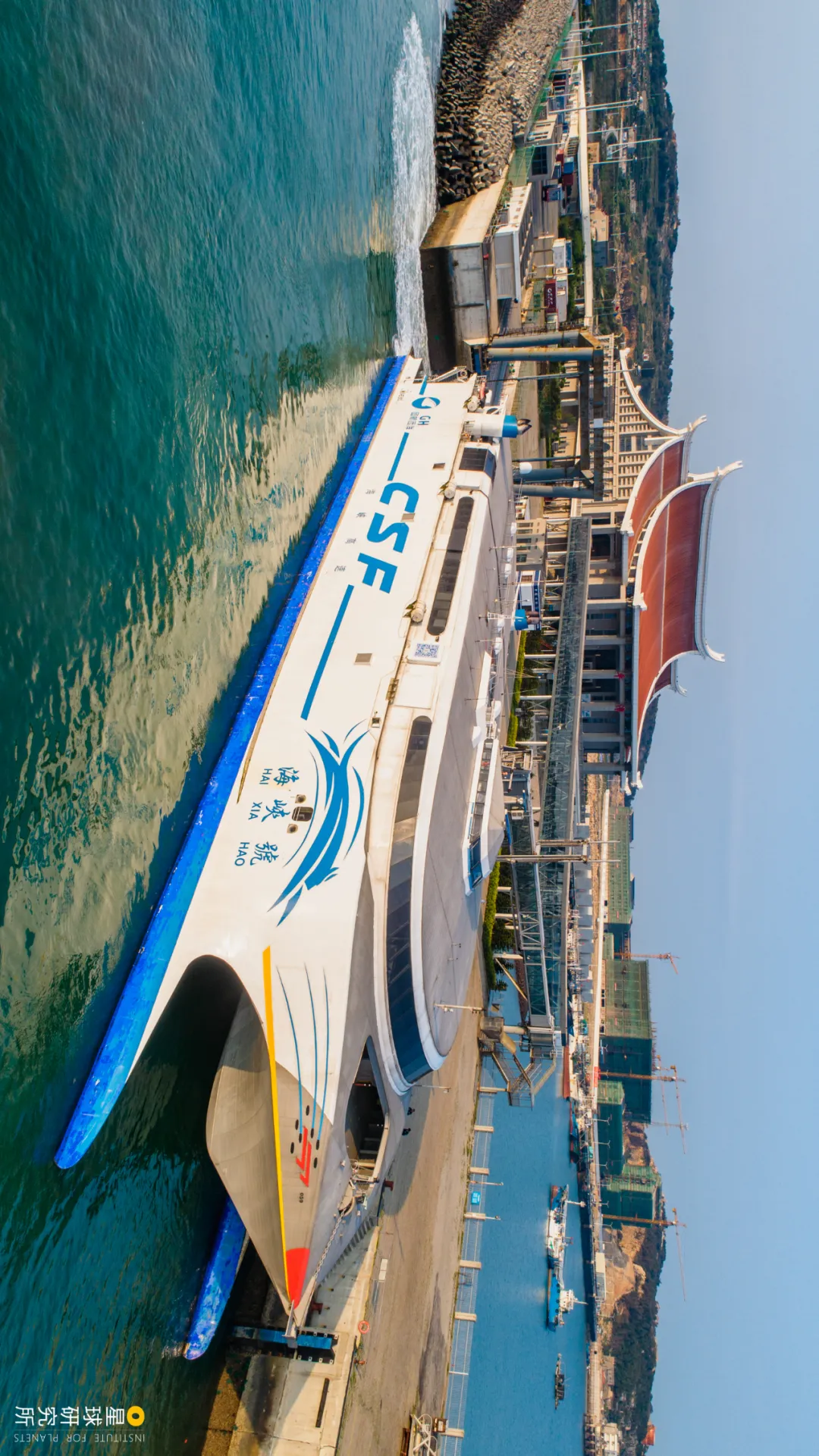 ����̨�庣Ͽ�ķ羰��ƽ̶�����