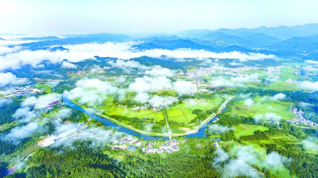 青山着意横诗卷 碧水含情展画图——武宁县推进生态环保工作侧记凤凰网江西_凤凰网