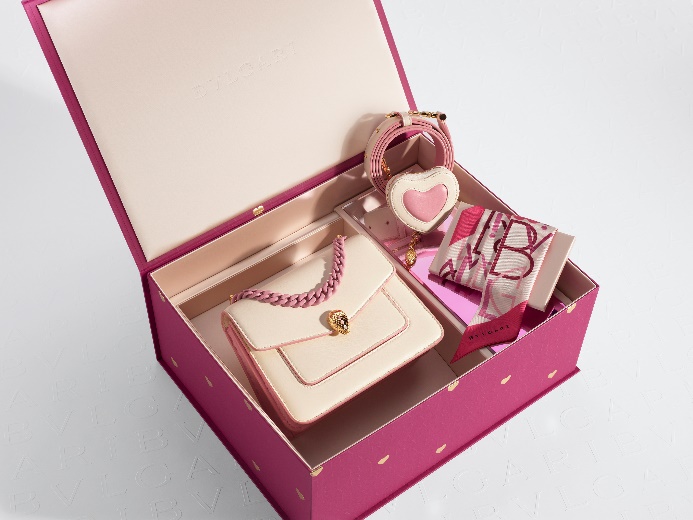 如何向ta诉说满腔炽热情意仲夏蜜语bvlgari宝格丽礼赞缱绻七夕