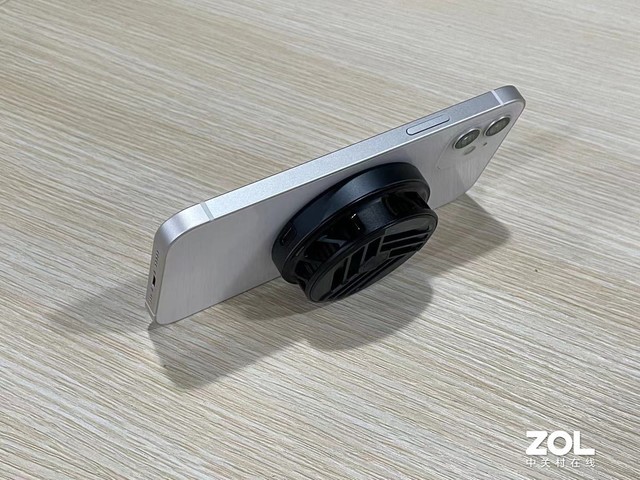 价差6倍都是智商税8款热销手机散热风扇横评