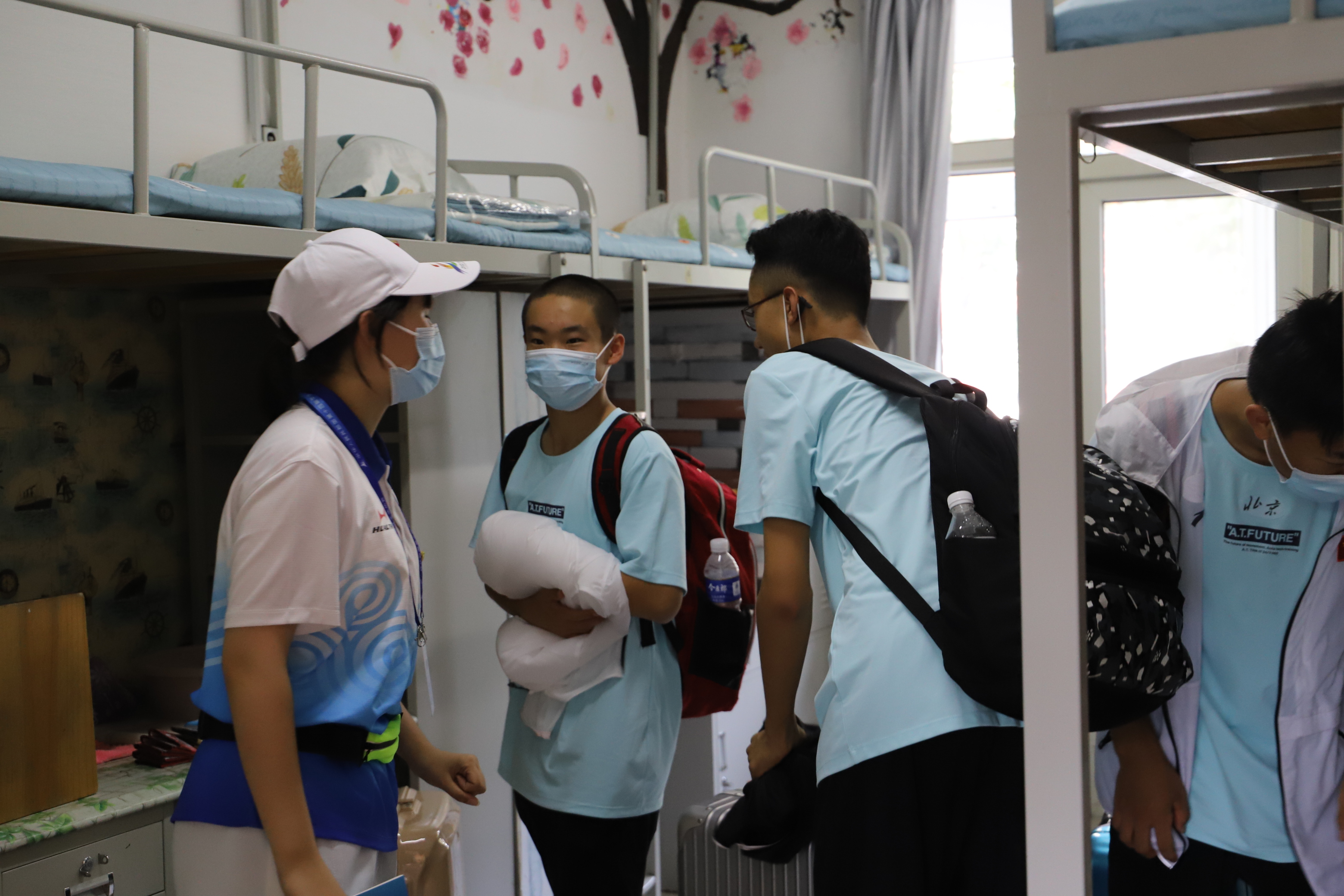 第十四届全国学生运动会乒乓球竞赛运动员入驻青岛职业技术学院