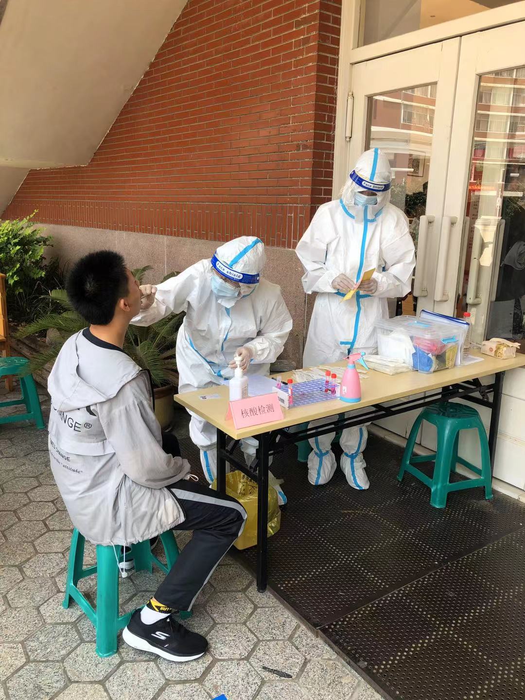 第十四届全国学生运动会乒乓球竞赛运动员入驻青岛职业技术学院