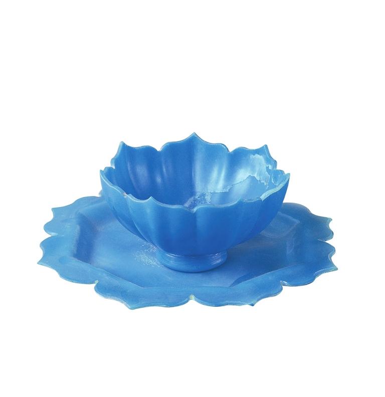 荷花形玻璃托盏　甘肃省博物馆藏