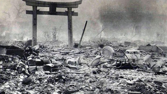 1945年广岛被美军原子弹轰炸后，为什么下起了“黑雨”？
