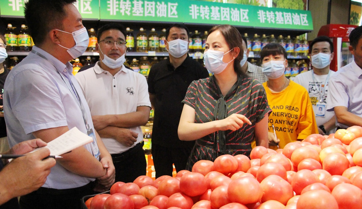 商丘市市场监管局到永城督导省级食品安全示范市复审验收工作