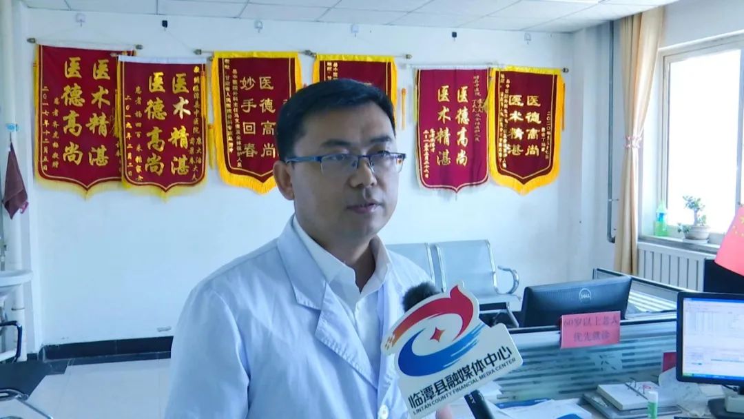 白大褂坚守医者仁心 为老百姓生命健康撑起一片蓝天