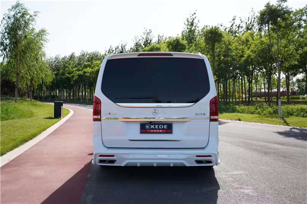 顶尖豪华七座MPV！克蒂奔驰V260L巴赫  