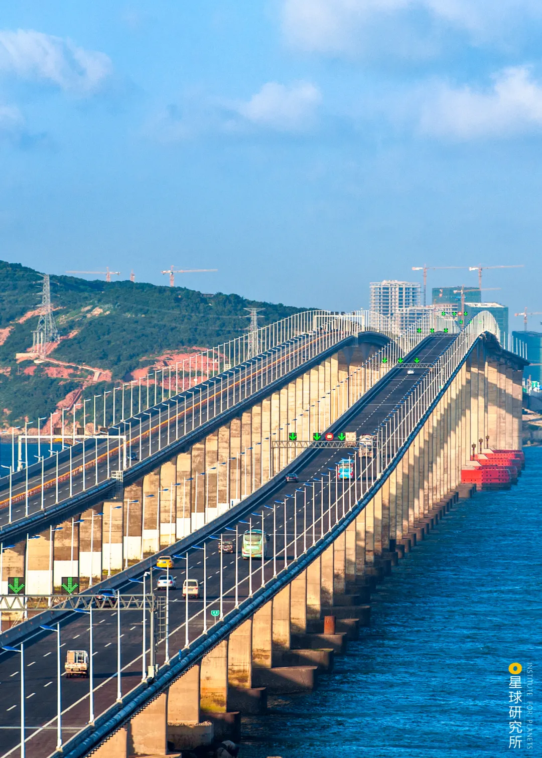 ����̨�庣Ͽ�ķ羰��ƽ̶�����