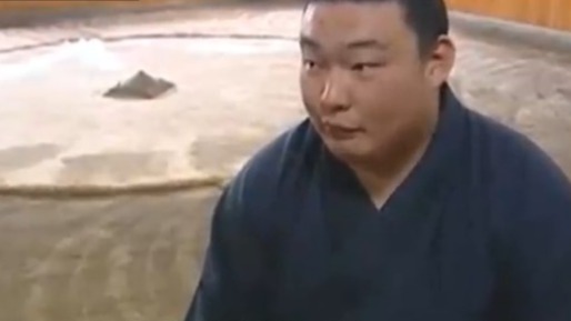 中国人吕超因何来到日本学习相扑？