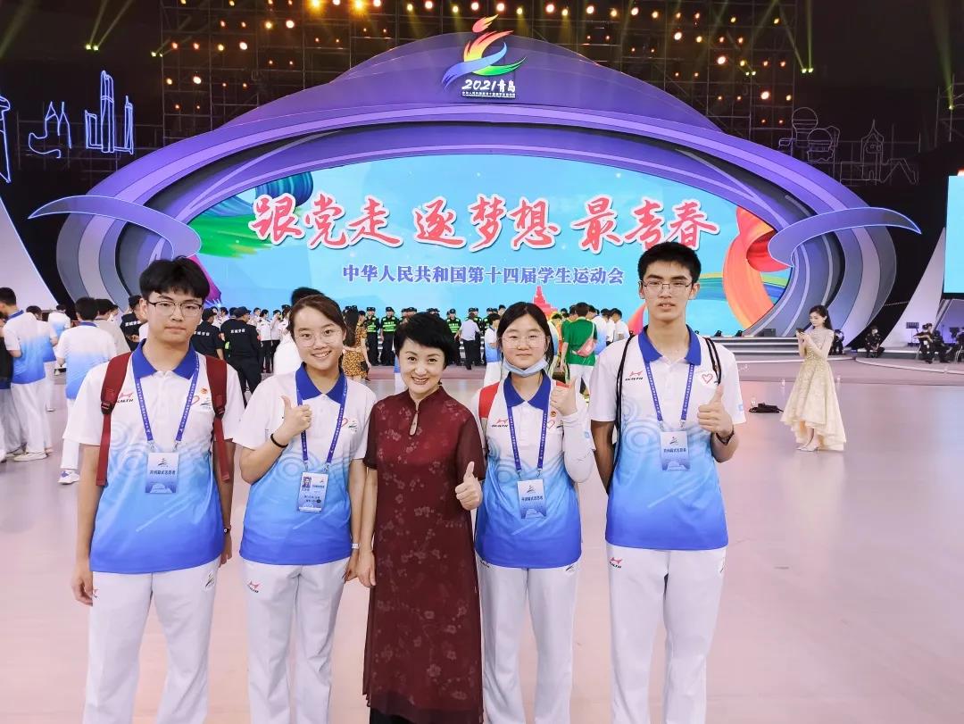 一名青岛六十七中志愿者的自述：在那一刻 我被志愿精神打动