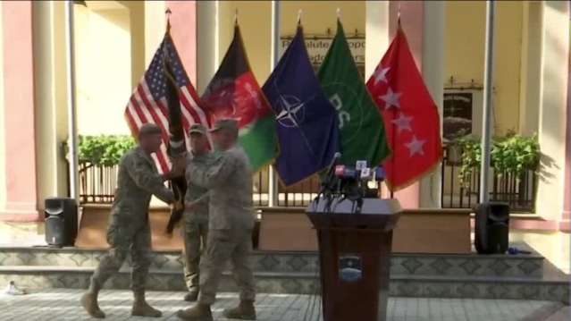 美军驻阿富汗部队指挥官卸下指挥权 