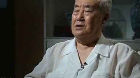 1962年印军开始对解放军阵地发起猛攻，董占林派出心腹与印军激烈交战