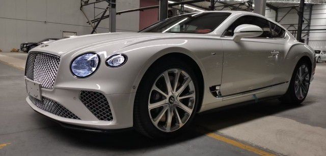 2021款宾利欧陆gt非凡性能展现车优惠中