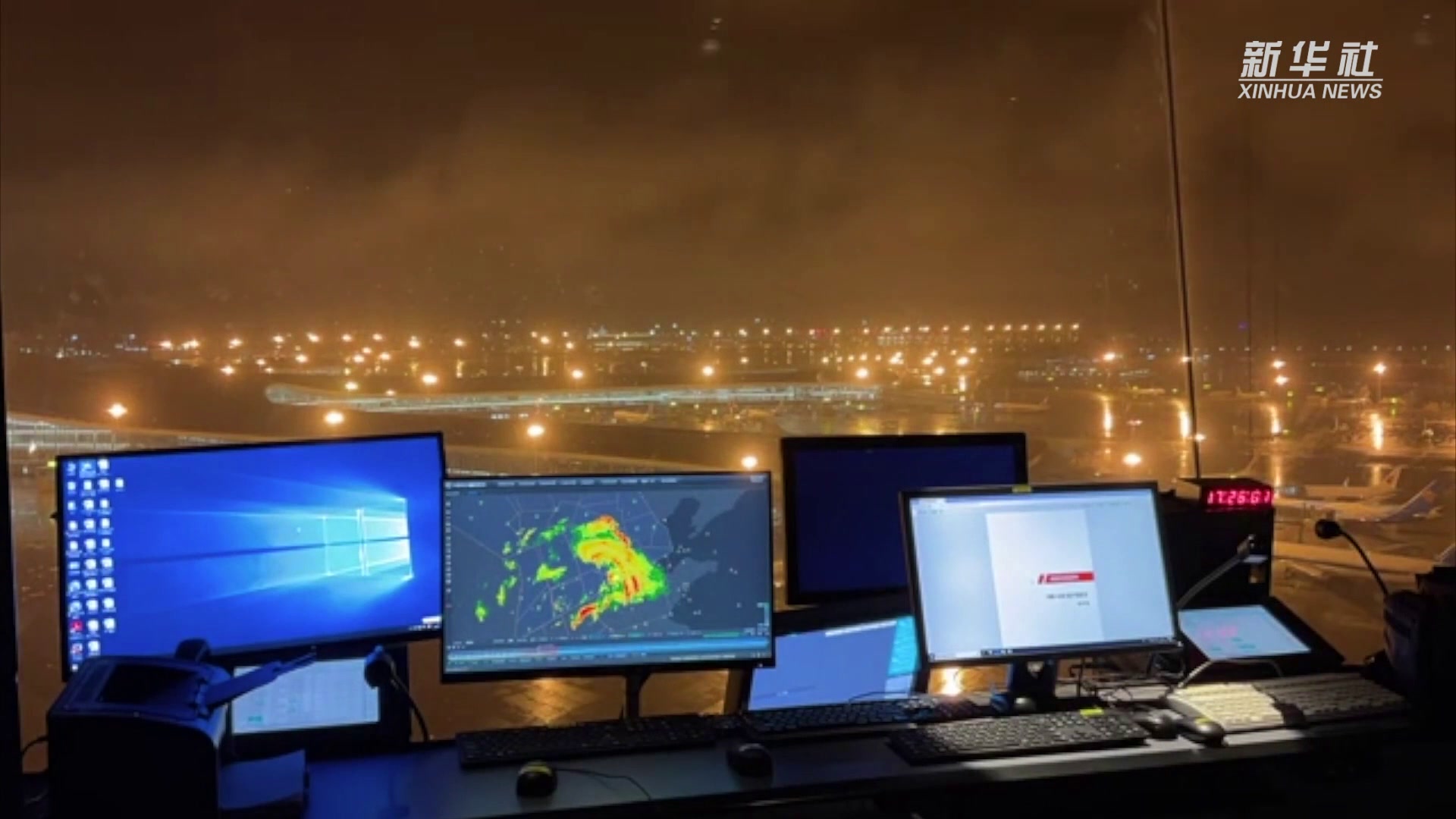 受雷雨天气影响，北京两机场已调减航班462架次