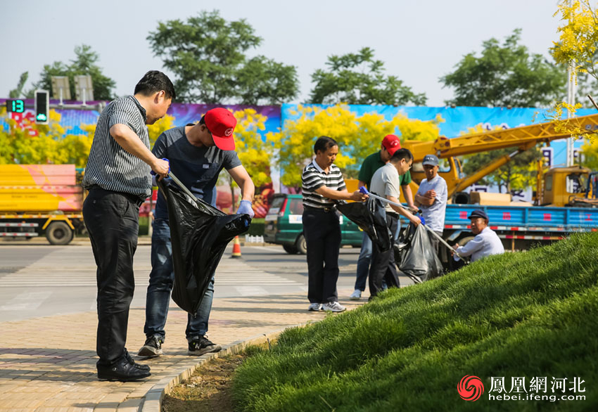 开展志愿服务活动