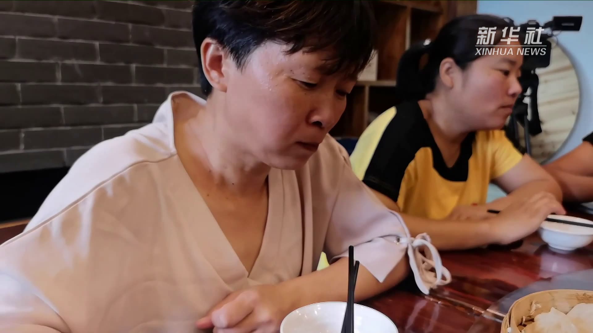 小康中国 千城早餐丨千岛湖鱼肉小笼包