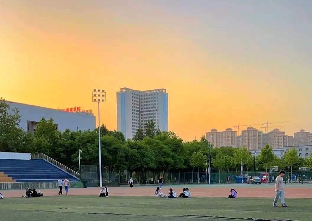 陕西国际商贸学院校园美景