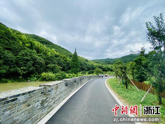 秀美山川精品线一景 李典供图
