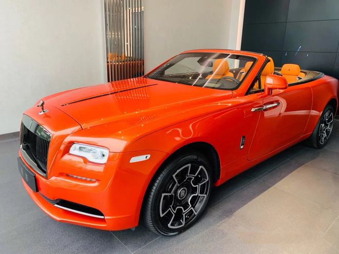 劳斯莱斯曜影v12敞篷跑车在售个性选装