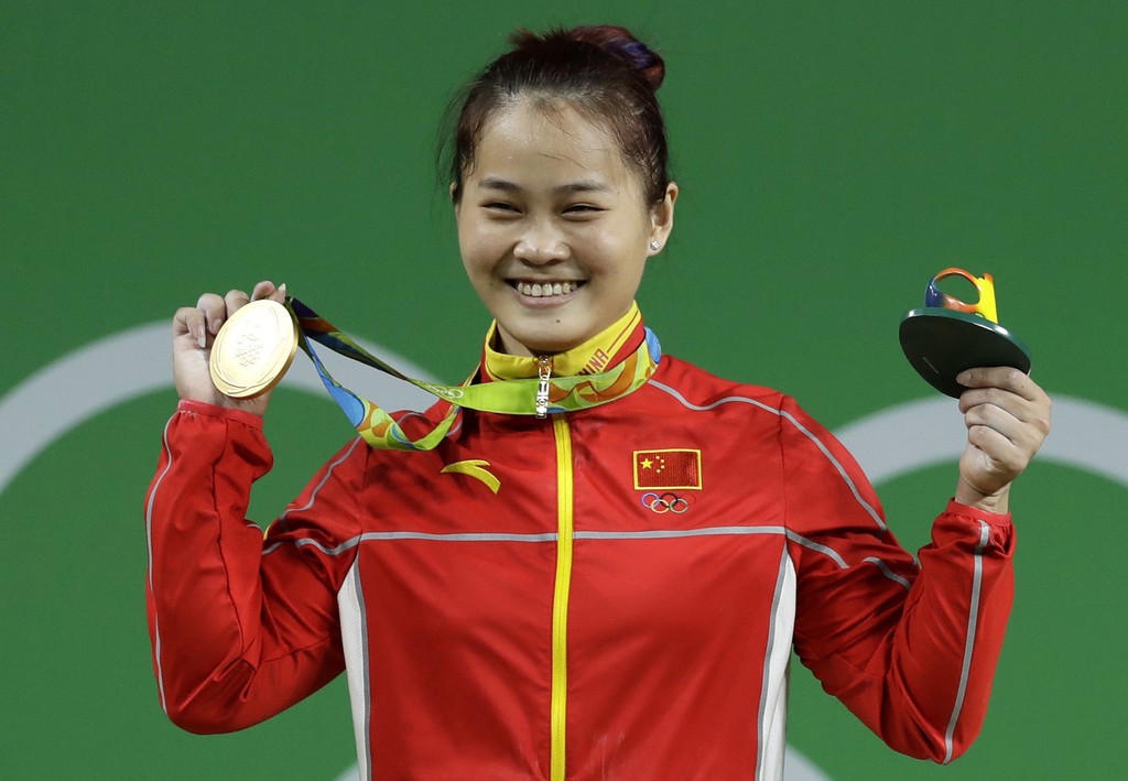 打开凤凰新闻,查看更多高清图片中国举重队东京奥运名单,邓薇落选