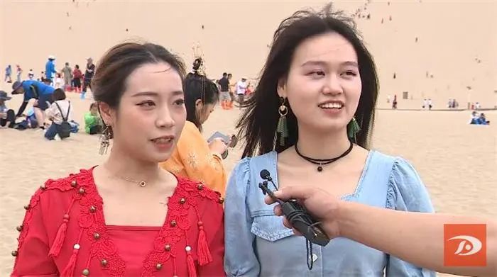 创新高！敦煌鸣沙山月牙泉景区游客接待量破百万