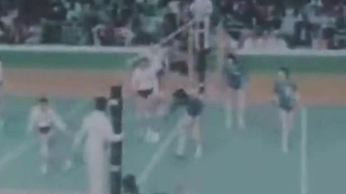1982年女排世锦赛小组赛，中国女排遭美国重创
