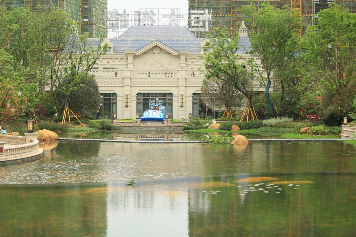 重庆恒大御峰重庆北 低密墅境 装修纯洋房套内约66-102㎡低密湖景装修