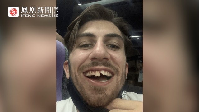 英国撑杆跳选手训练中磕掉门牙：希望东京有好牙医