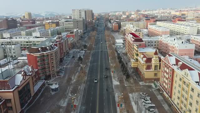 新疆富蕴县县城全景图片